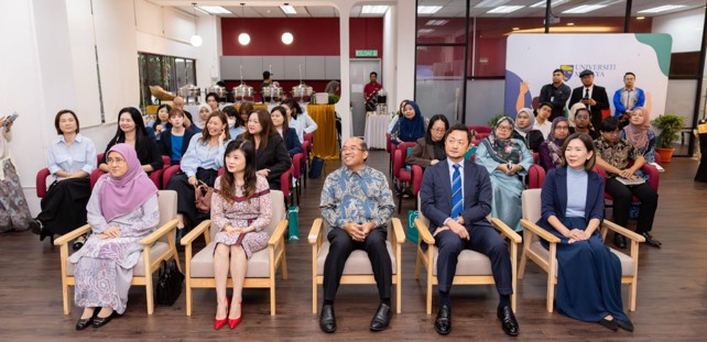 Official group photo during the MoU handover ceremony